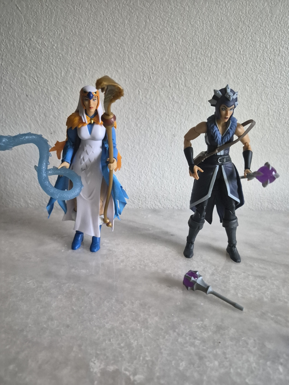 Masters of the Universe Masterverse Sorceres & Evi-Lyn pre-owned
